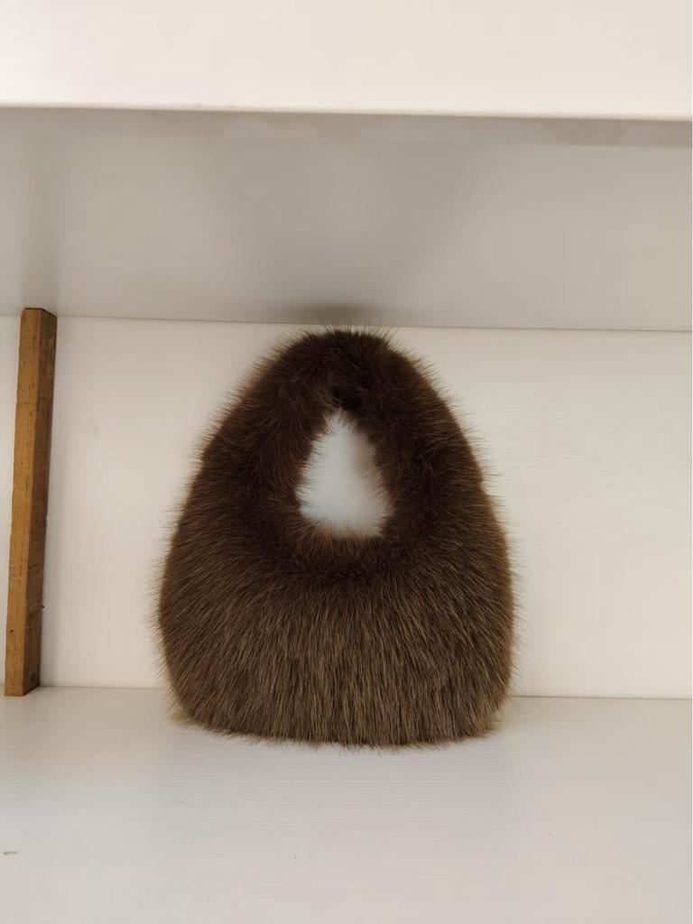 Korean Style Plush Dumpling Bag - 2025 Women's High-Value, Versatile Furry Handbag