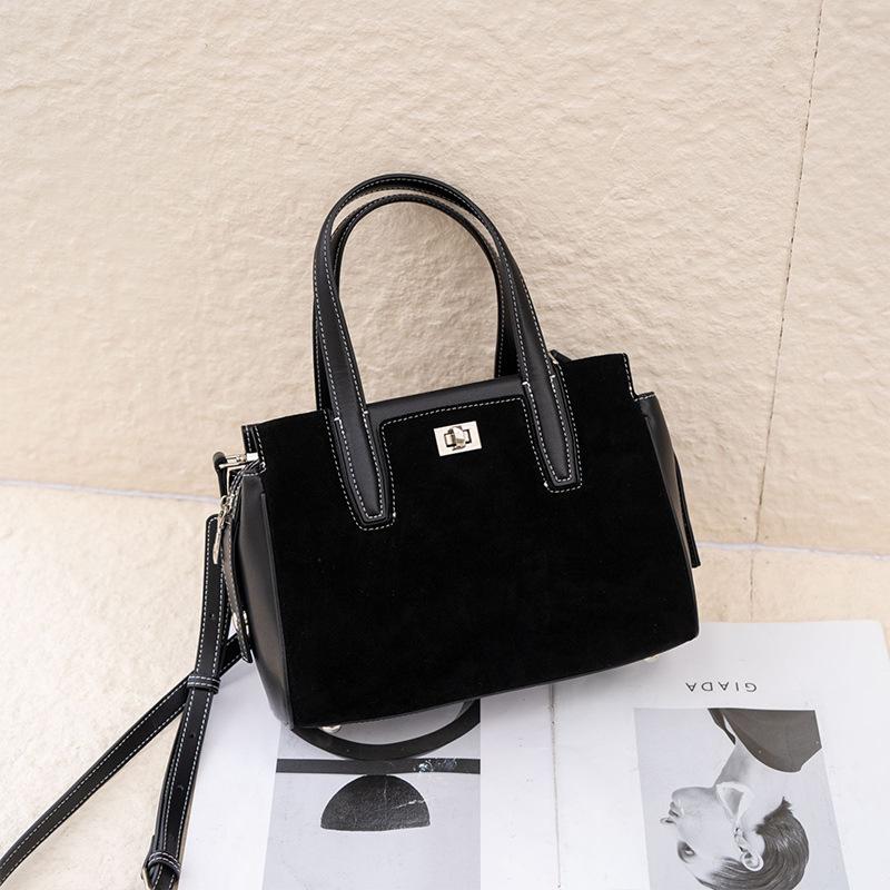 Echte Leder Damen Tasche Herbst Neu Vintage Matt Gespleißtes Rindsleder Kleine Quadratische Handtasche Boston Tragetasche