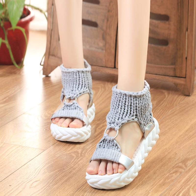 Women's Plus Size Lightweight Woven Slippers - Thick-Soled, Wool, Round-Toe Sandals, European & American Casual Style