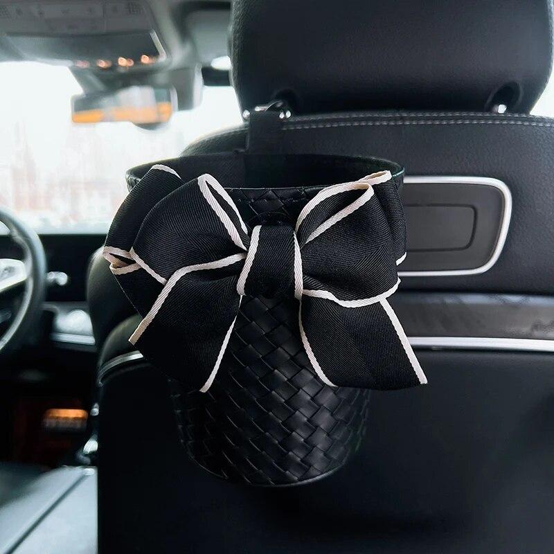 Kreativer gestrickter Leder-Auto-Mülleimer mit Schleife für Kopfstütze, Mini-Auto-Auslass, Lüftungsschlitz, Müllbeutel, Müllaufbewahrungsbox für Frauen