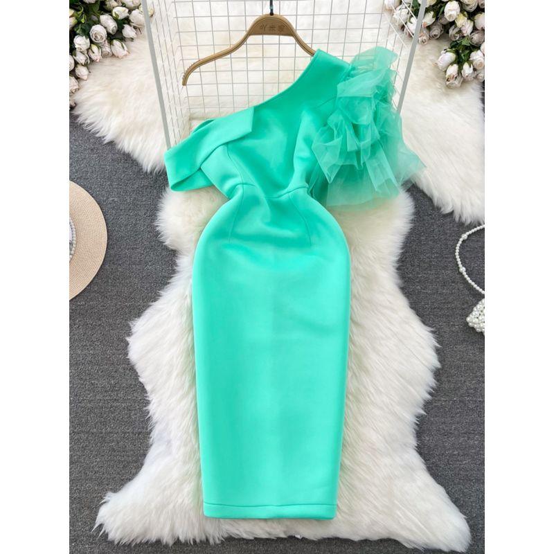 Accessible Luxury One-Side Ruffle Sleeve Sloping Shoulder Dress Dress