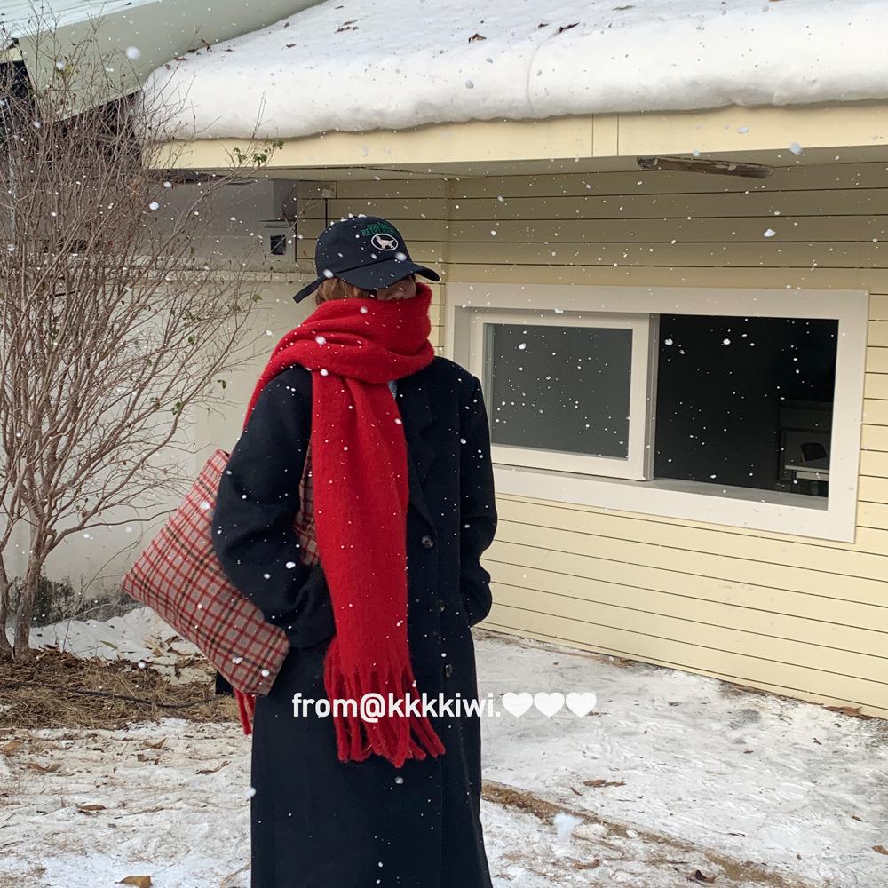 "2024 Winter Versatile Solid White Scarf for Girls - Korean Style"