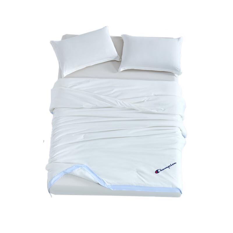 

Champion Flowing Cloud Eco Mulberry Silk Summer Quilt