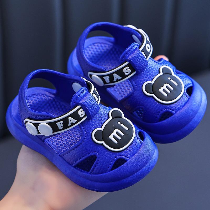 

Children s New Summer Style Cartoon Closed-Toe Hole Sandals, Infant Anti-Slip Soft-Soled Sandals/Slippers for Toddlers and Young Children. 23 синій