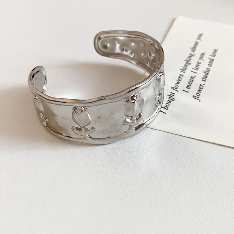 Metal Ocean System Pleated Starfish Open Bracelet Niche Ins Wind Bracelet Light Luxury High-end Jewelry Women