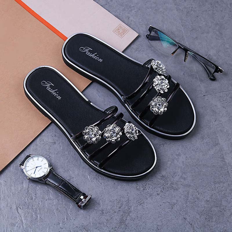 Women Peep Toe Sandals High Quality Rhinestones Slippers Anti Skid Flip Flops Crystal Women Shoes Summer Beach Footwear Lightweight Flat Sandals
