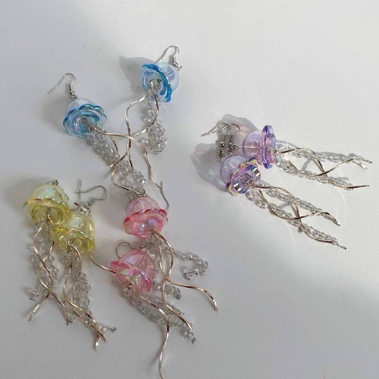 Exquisite Jellyfish Charm Earrings Personalized Jellyfish Pedant Earring Elegant Dangle Ear Hook for Stylish Outfits