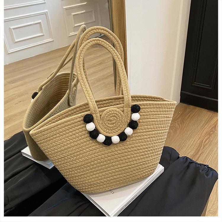 

Контрастна солом яна сумка 2025 Весна Велика місткість Сумка-кошик для овочів Плетена сумка Портативна сумка-тоут Ручна сумка Пляжна жіноча сумка