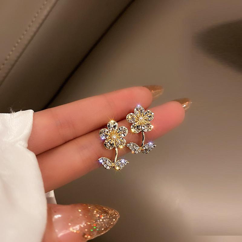 Luxury Full of Crystal Flower Earrings for Women Fashion Hollow Out Statement Drop Earrings Wedding Party Bridesmaid Jewelry