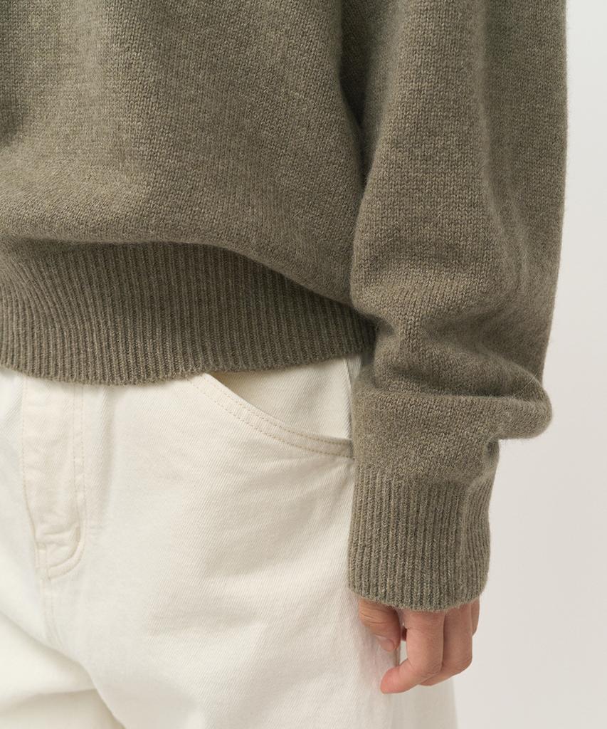 Leopeusaideuhwaiteulabel Whole Garment V Neck Knit Camping Green