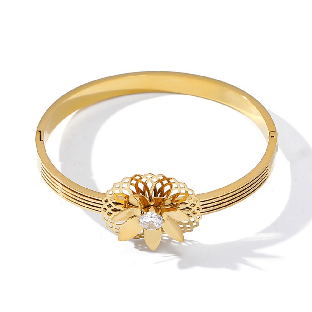 

Gold Color Flower Cuff Bracelet Metal Open Arm Bangle Vintage Elegant Bangles Hand Jewelry