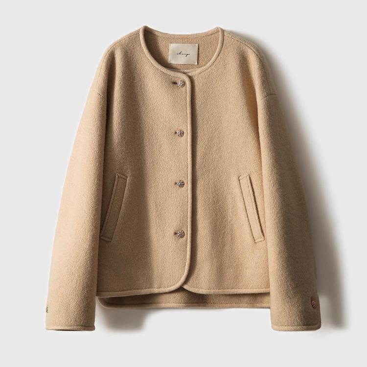 New Niche Design Beige Short Coat Casual Autumn Winter Coat