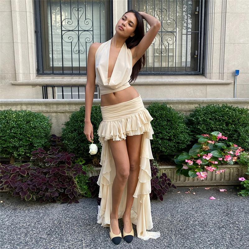 Women's Solid Color Halter Crop Top & Low Waist Ruffle Maxi Skirt Set, Two Piece Party Outfit