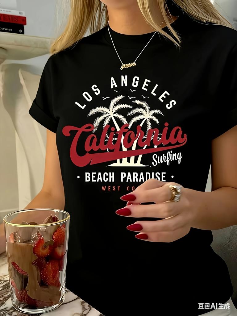 Lady retro California surfing paradise pattern T-shirt white short-sleeved round-neck casual summer top with palm tree design