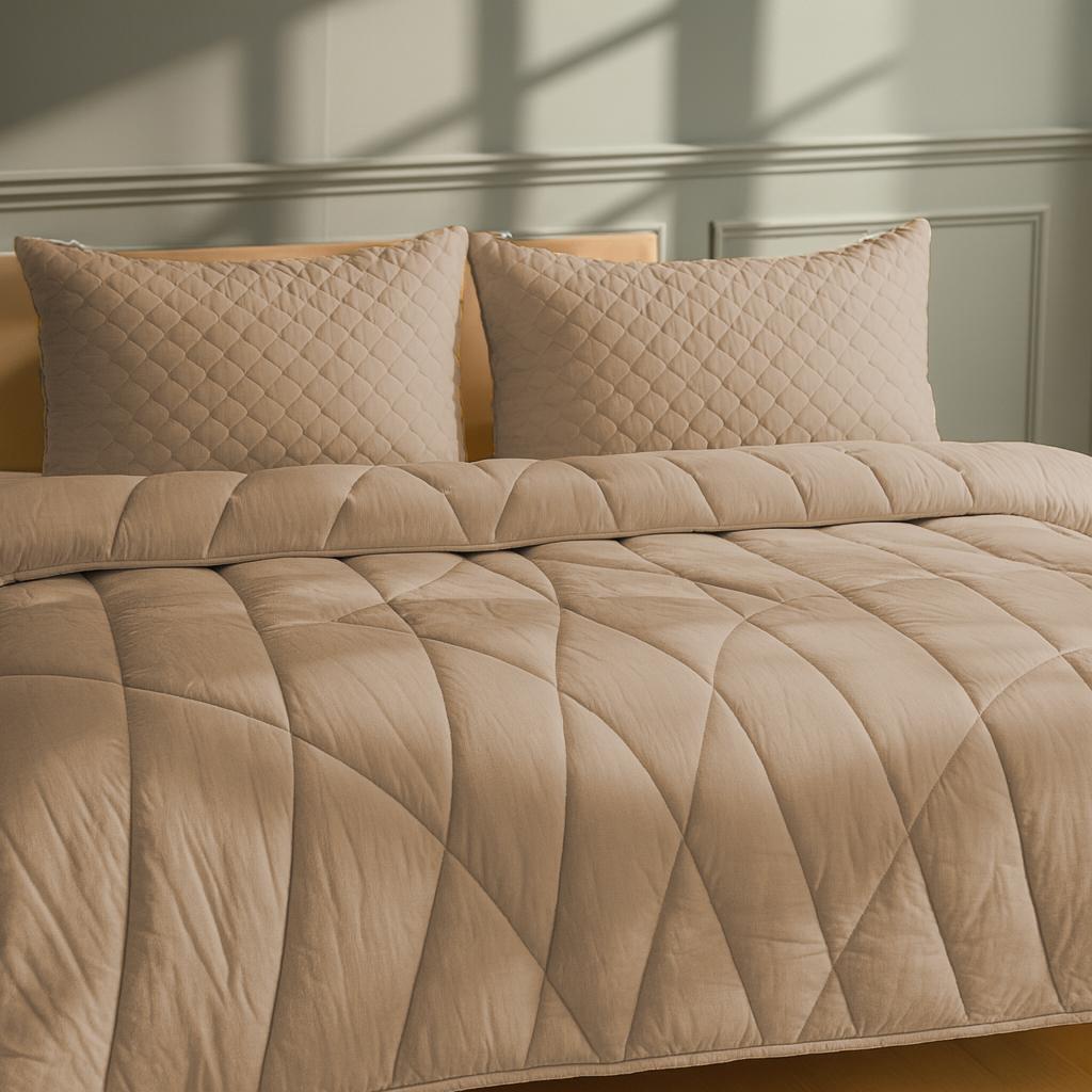 Polyester (Anti-Allergen) Bettdecke Carmela Nr. 011 100% Baumwolle, 100% Polyesterfüllung. Alle Jahreszeiten.