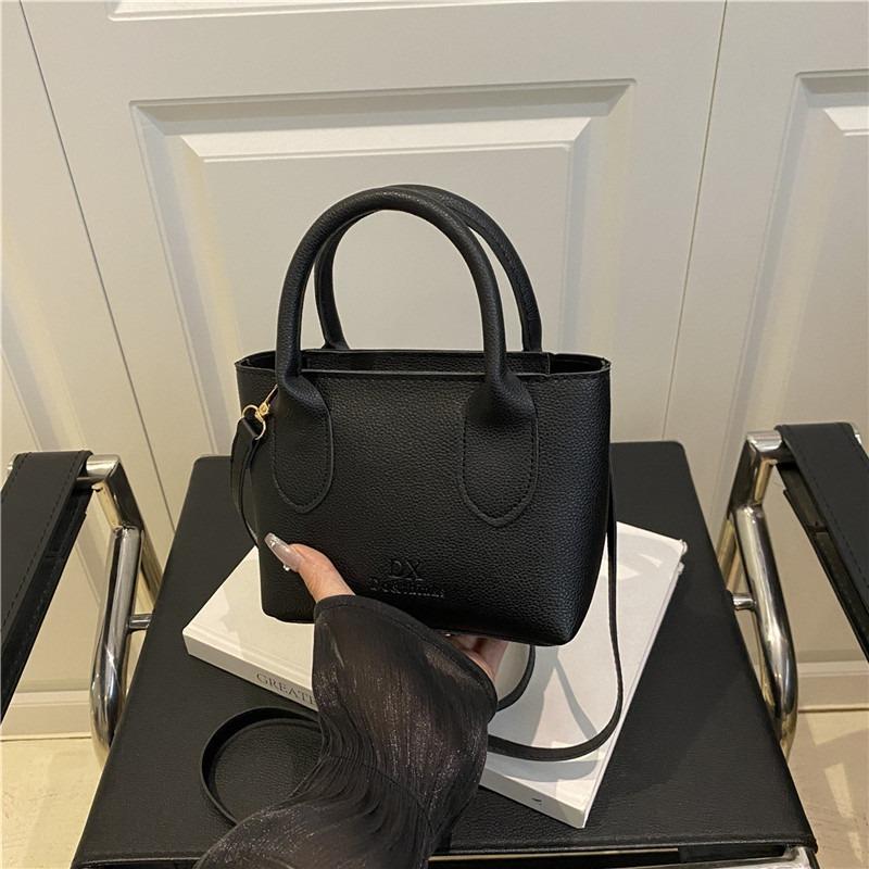 Sommer neue Persönlichkeit Trend kleine quadratische Tasche Mode lässig einfache Damen Nische Schulter Umhängetasche