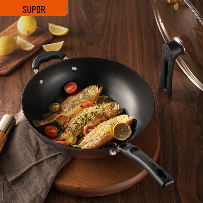 SUPOR 32cm Gusseisen-Wok mit stehendem Deckel