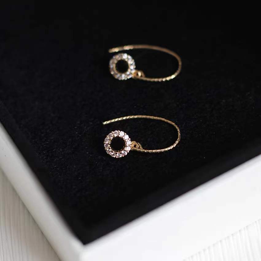 S925 Sterling Silver Small Circle Earrings Studded with Zircon Minimalist Design All-Matching Graceful Latte Art Earrings