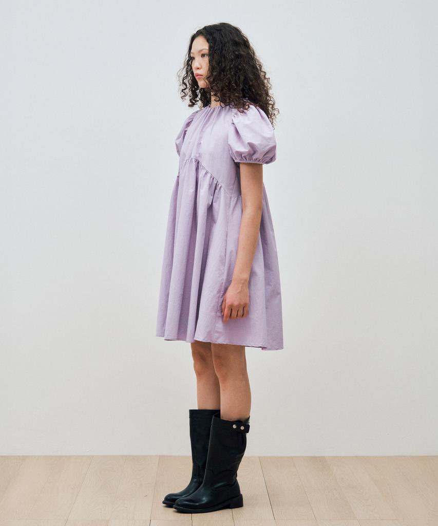 MAIS Arched Shirring Puff Sleeve Dress / Purple