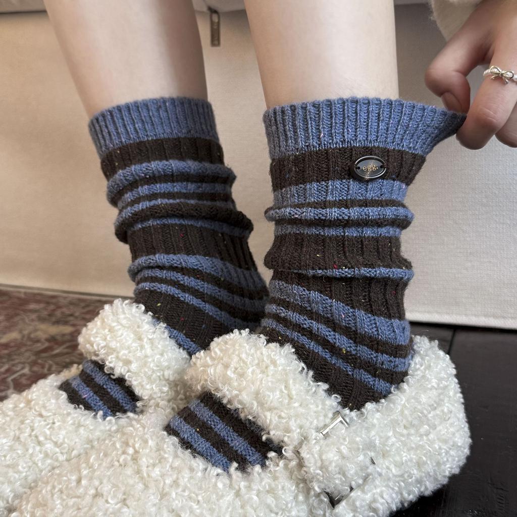 Women's Autumn and Winter Warm Trend Idea Yarn Matching Color Stripe Button Wool Mid Tube Socks