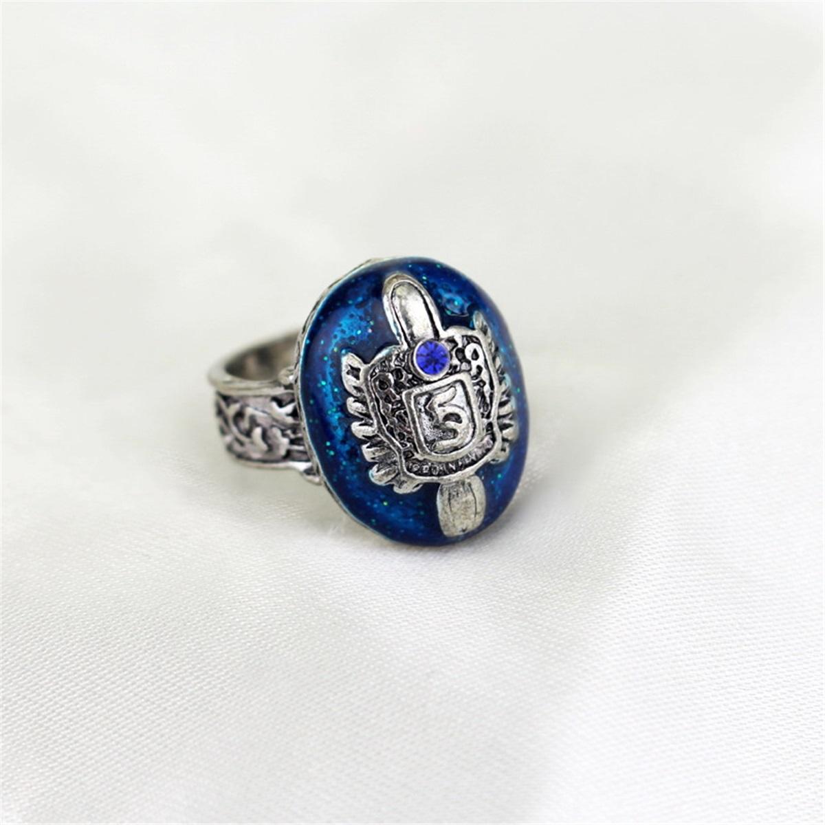 

Lucky Power Cool Blue Sapphire Ring Meditation Ring, featuring the D / S pattern from The Vampire Diaries ring. Good luck ring 9