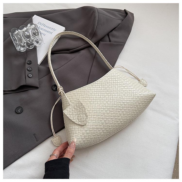 French Niche Woven Pattern Underarm Bag Women's 2025 Summer Temperament Elegant Trend Commuting Shoulder Handbag