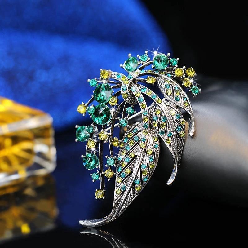 1Pc Styles Vintage Rainbow Hollow Out Leaves Brooches for Women Elegant Silver Color Plant Brooch Safety Pins