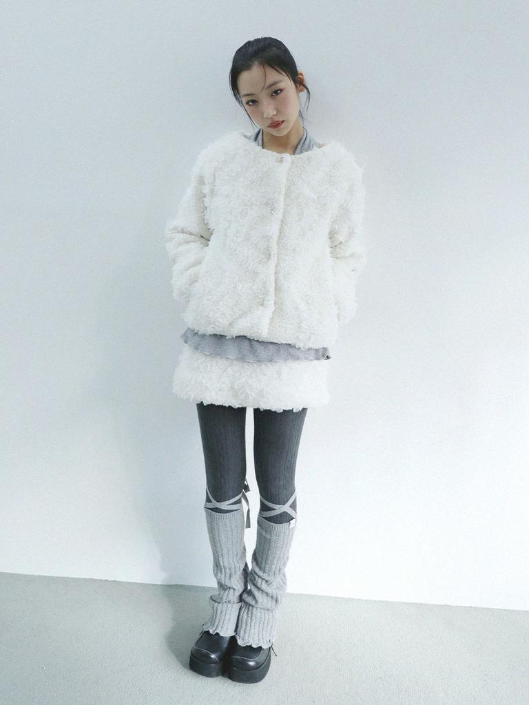 Eogeulliswedou Ruffled Fur Mini Skirt (Ivory)