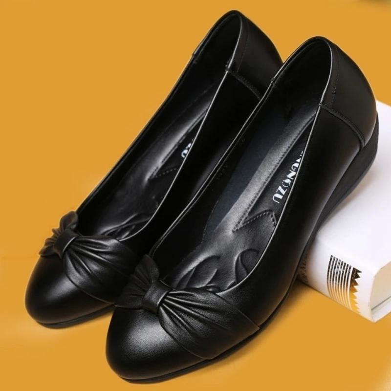Fashion Women Flats Shoes Casual Light Comfortable Patent Leather Summer Lady Students 2024 New Fashion Outdoor Loafers Female