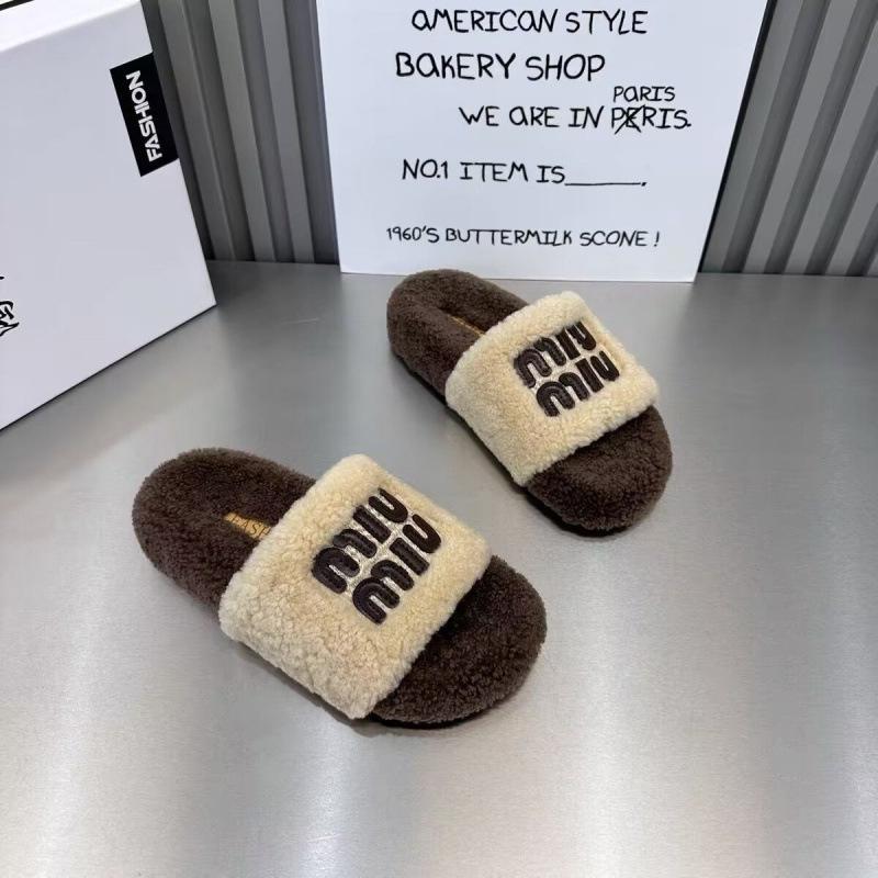 Women's Thick Sole Fuzzy Slippers - European Style, Autumn/Winter Plush Cotton Home Slippers.