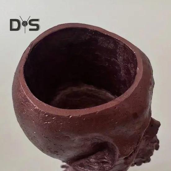 Skull Planter with Spine Stand Realistic Resin Skull Flower Pot Gothic Home Decoration Halloween Candy Bowl for Home Office Decor