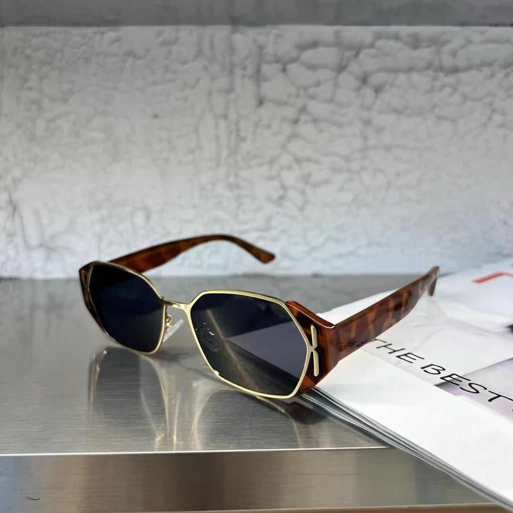 Material Men'S Sunglasses European American Style Sun Glasses For Women Travelling Hiking Sunglass Men