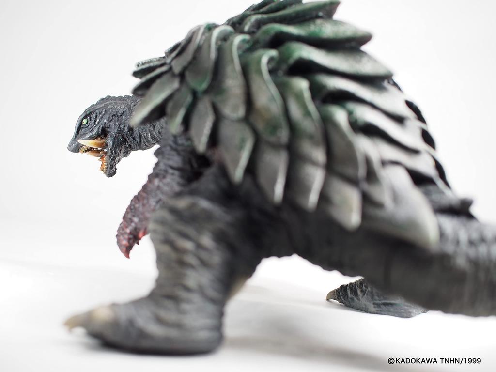 AMC Gamera (1999) Beschädigte High Grade Ver. Ca.. 200 mm große, PVC-lackierte Figur aus weichem Vinyl