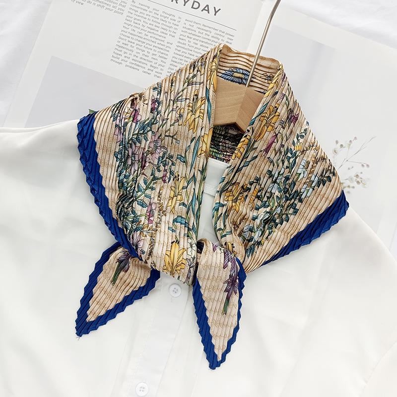 Retro Color Block Crinkled Square Scarf - 70cm Pleated Neckerchief in Imitation Silk for Women