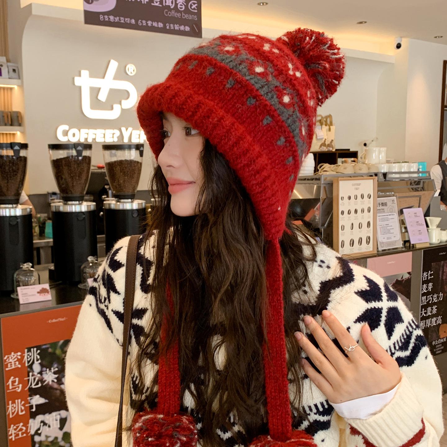

New Fair Isle style knitted hat for women, autumn and winter warm woolen hat, cold-proof ear protection hat for cycling, face-slimming Lei Feng hat M（55-58cm）