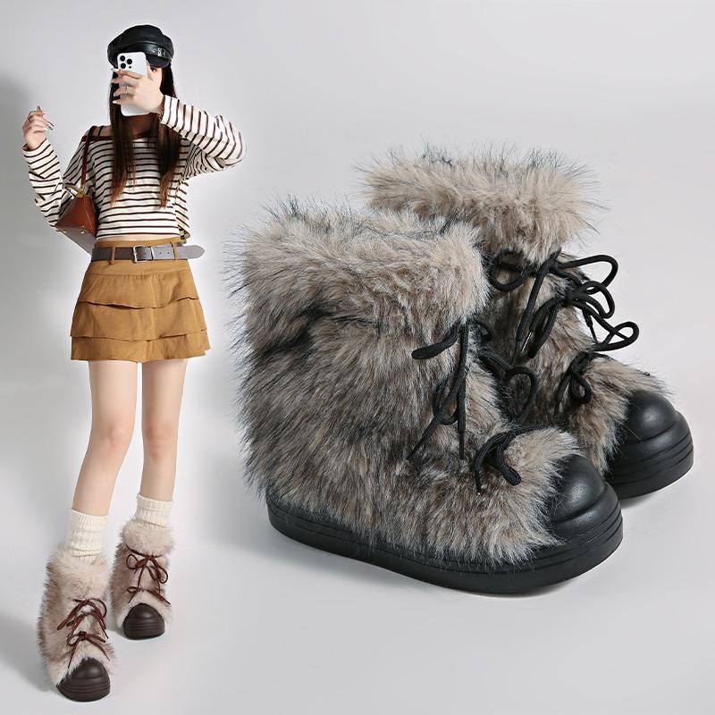 Autumn and Winter Show Feet, Small Women, High Value, Fashionable, Warm and Cold-resistant Thick-soled Snow Boots Tide