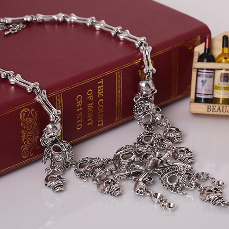 Collier Tendance Rétro Crâne Fantôme - Style Européen & Américain