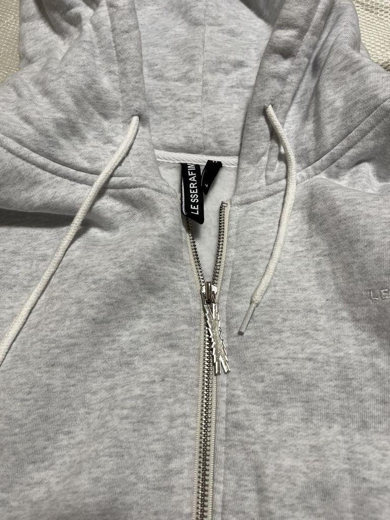 [USED] LE SSERAFIM Grey Full-Zip Hoodie