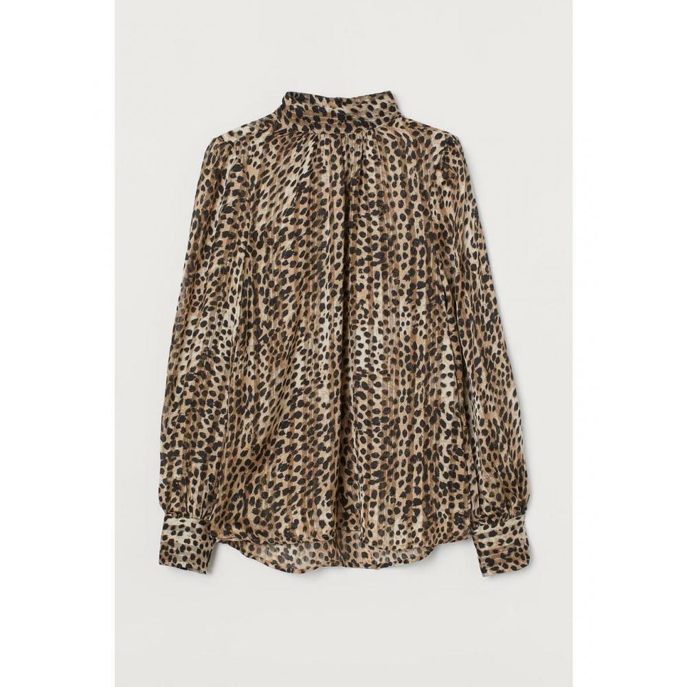 

Широкая блузка H&M бежевого цвета с леопардовым принтом 0884319014
