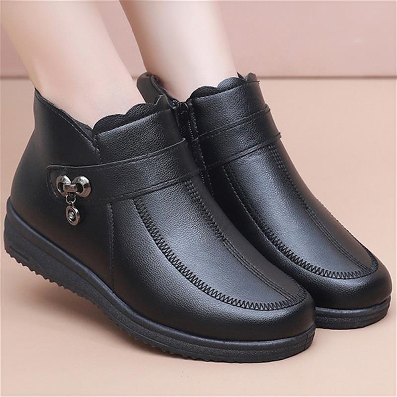 Thickened Lined Winter Boots Soft Bottom Anti-Slip Cotton Shoes for Middle-Aged And Elderly Women Comfortable Warm Shoes