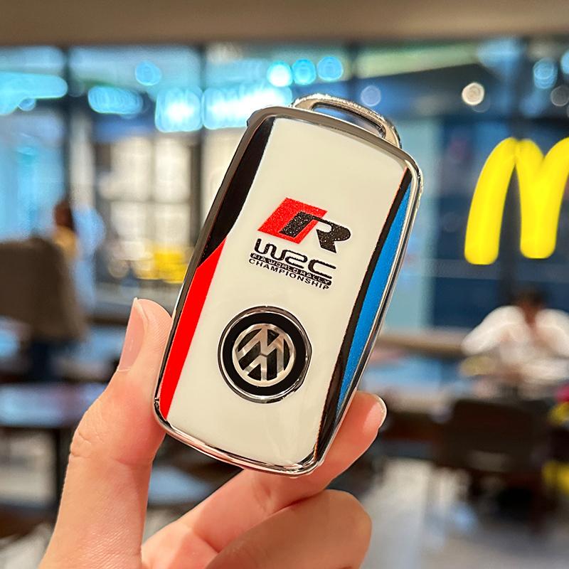 For VOLKSWAGEN TPU Car Remote Flip Key Case Cover Shell For Volkswagen VW Polo Golf Passat Tiguan Beetle Caddy T5 Up Eos Keychai