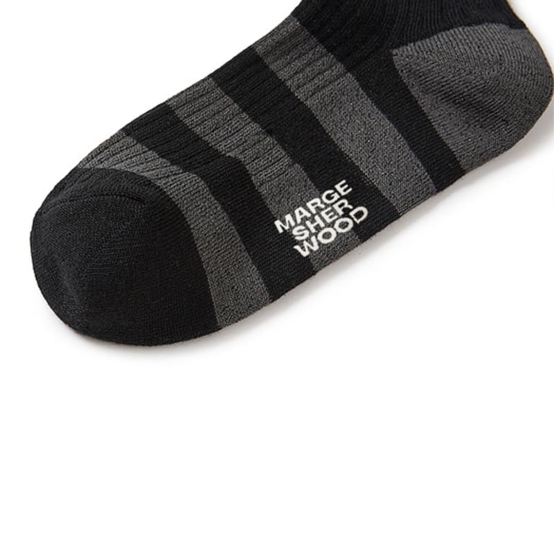 MARGESHERWOOD METAL STRIPE SOCKS_black stripe