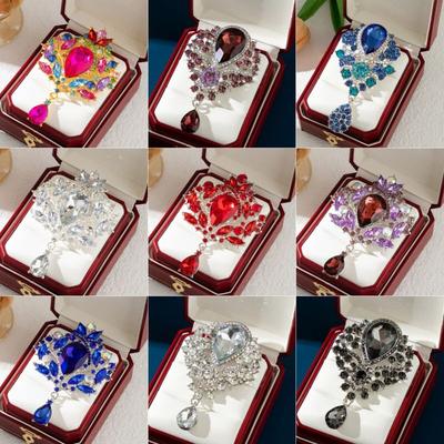 Fashion Elegant Vintage Upscale Luxury Pendant Exaggerated Crystal Brooch Fashionable Corsage Water Drop Pin Businese Suit Accessories
