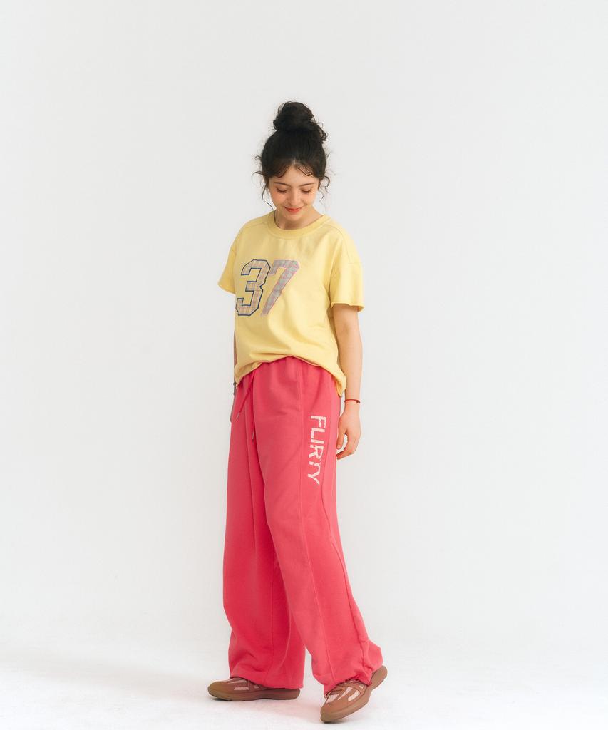 Peulleoti Flirty Logo Sweatpants (Pink)