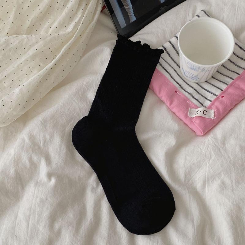 

Женские летние тонкие универсальные однотонные сетчатые дышащие носки средней длины с оборкой из жемчужного грибка 1 pair чёрный