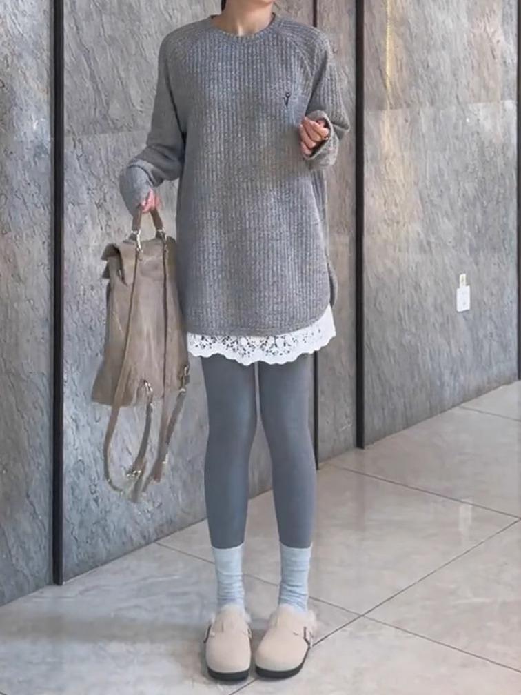 Chic French-Inspired Layered Skirt-Style Women's T-Shirt - Slimming Early Spring Wear