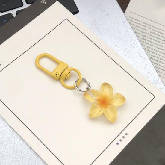 3Pcs Keychain Pendant Transparent Resin Flower Design Small Portable Decorative Pendant Bags Keys Wallets Cars Accessory