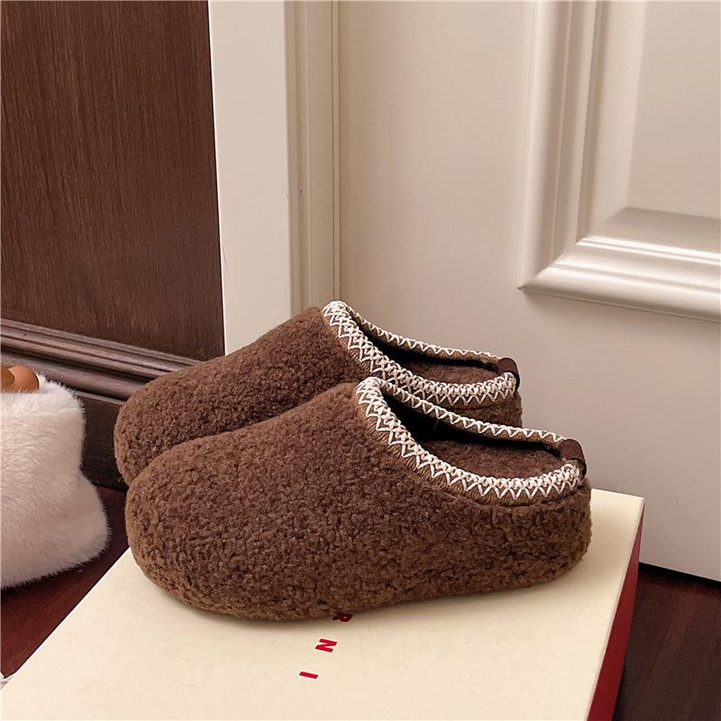 Retro rutschfeste dicksohlige flauschige Hausschuhe für Damen-Outdoor-Bekleidung 2025 neue Herbst- und Winter-vielseitige höhenverlängernde weichsohlige Zehentrenner