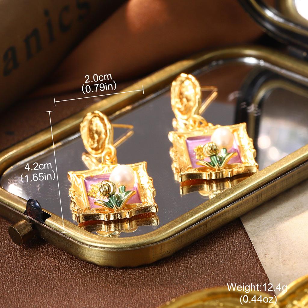 French retro oil painting style earrings niche high-end natural pearl stud earrings women's new Chinese hand-painted enamel earrings