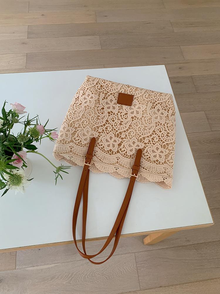 

Lace fairy tote bag women s new casual commuting large capacity gentle portable shoulder bag хаки